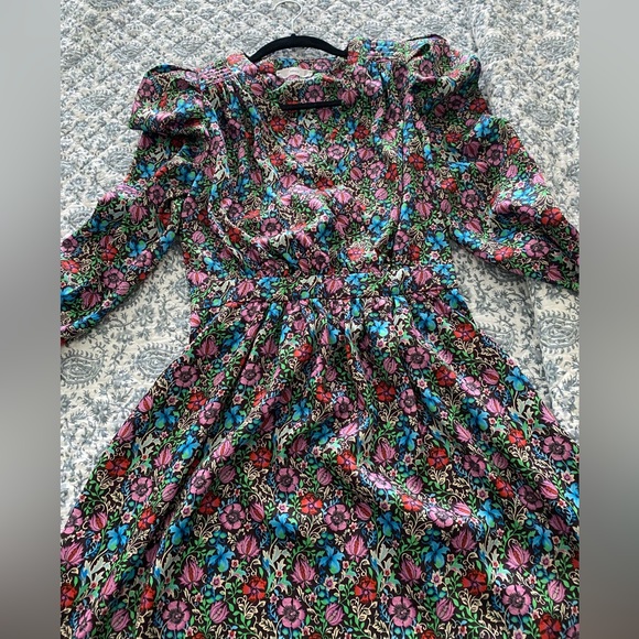 Flower printed, long sleeved,mini-dress by Mango , bought from the Bay - Picture 4 of 6